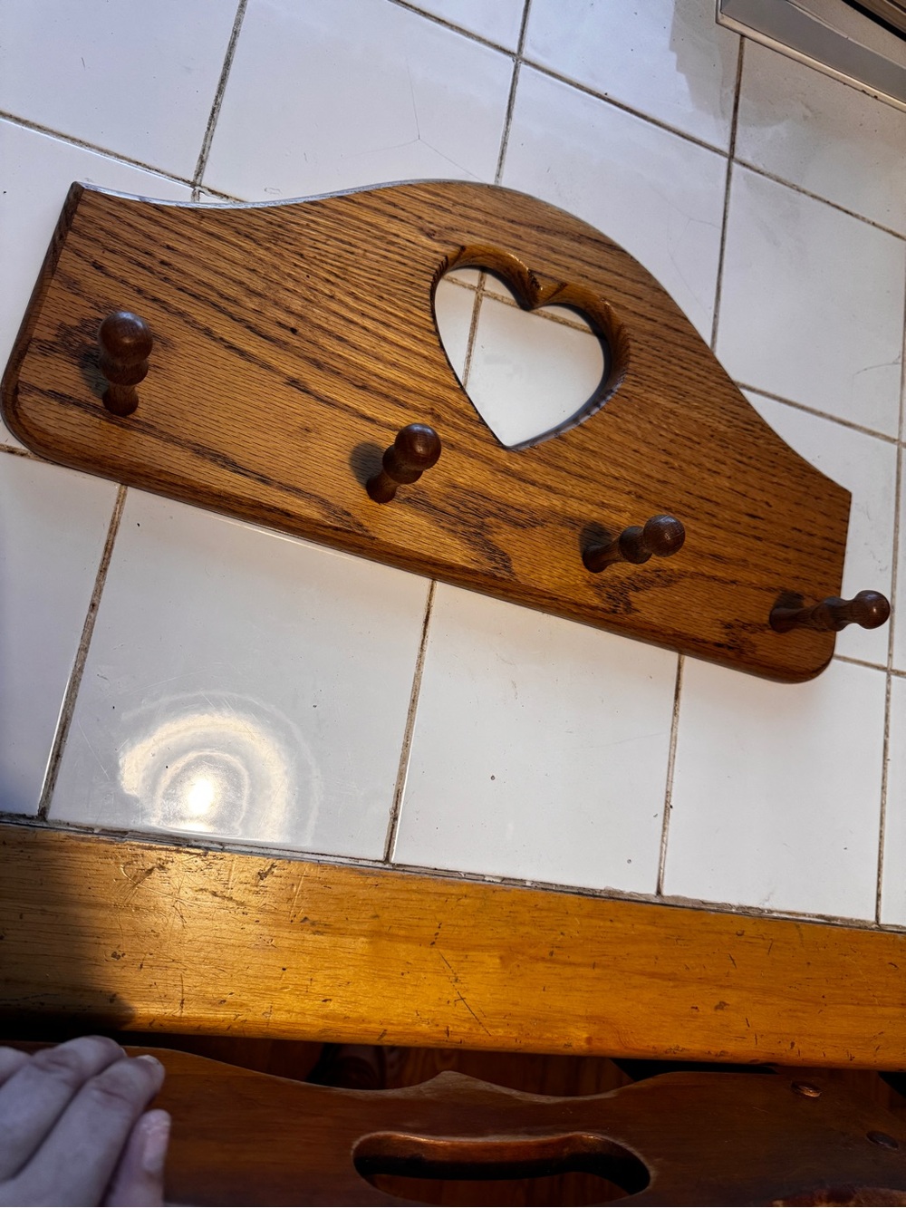 Vintage solid oak Heart cutout Wall Coat rack 4 peg farmhouse country entryway